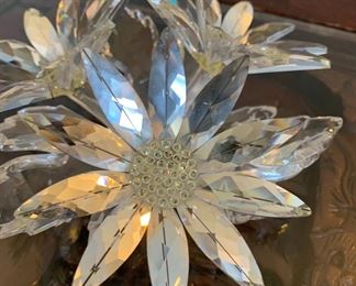 Swarovski Crystal Secret Garden Maxi Flowers Arrangement	2.5x6.5x6in	HxWxD