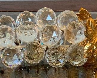 Swarovski Crystal 23 Grape Cluster	2x6.5x3in	HxWxD