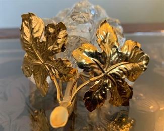 Swarovski Crystal 23 Grape Cluster	2x6.5x3in	HxWxD