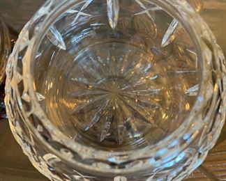 Waterford Crystal Glenmede Vanity / Dresser Jar John Connolly Signed	3.24in H x 3.75in Diameter	