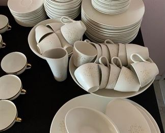 88pc Russel Wright Knowles  Dinnerware Set Queen Anne's Lace MCM	