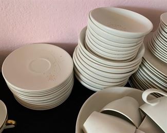 88pc Russel Wright Knowles  Dinnerware Set Queen Anne's Lace MCM	