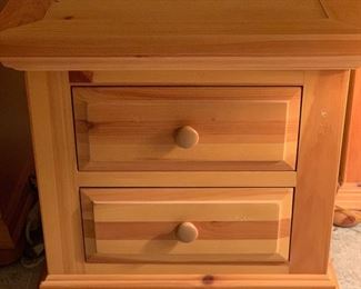 Broyhill Fontana Knotty Pine 2 Drawer Nightstand SINGLE	25x26x17in	HxWxD