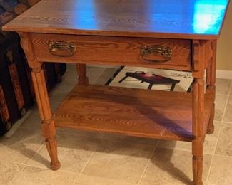 Vintage Oak Table/Desk	31x34x24in	HxWxD