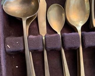 68pc Dirilyte Gold-Hued Flatware Set	