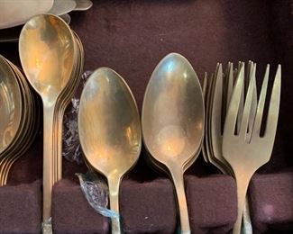 68pc Dirilyte Gold-Hued Flatware Set	