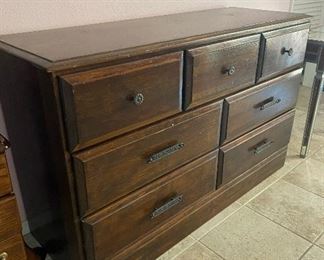 Rustic 7-Drawer Dresser	29x48x16.5in	HxWxD