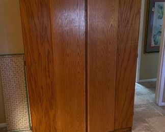 Sewing Cabinet Fold Out Table	72x48x19.5in	HxWxD