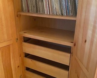 #2 Broyhill Fontana Knotty Pine wardrobe/dresser/cabinet	61.5x54x20in	HxWxD