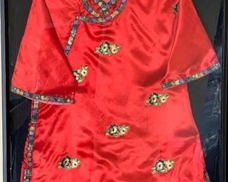  Antique Chinese Red Silk Embroidered Robe	31x25x2in	HxWxD