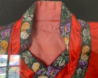  Antique Chinese Red Silk Embroidered Robe	31x25x2in	HxWxD