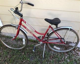 Schwinn ladies Collegiate Bike- '80's!