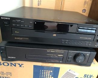Sony 5 cd carrousel player, Sony VHS player