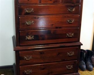 Ethan Allen 8 Drawer Chest Of Drawers 54" x 38" 21"