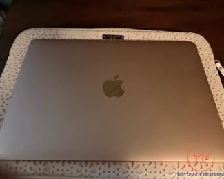 Apple Macbook Air Rose Gold Laptop with Kate Spade Carrying Case