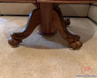 Antique Tiger Oak Round Coffee Table