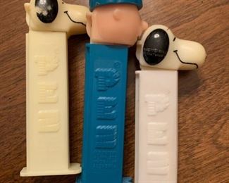 Vintage Snoopy and Charlie Brown Pez Dispenser