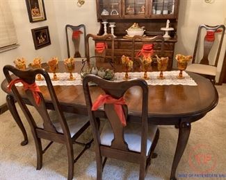 Ethan Allen Dining Room Set with Matching Hutch