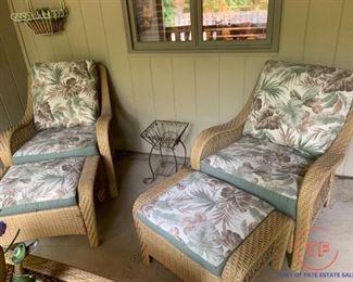 Outdoor 6 Piece Wicker Patio Set with Cushions