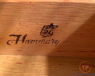 Hammary Drop Leaf Side Table