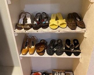 Lots of shoes size 8 to 9