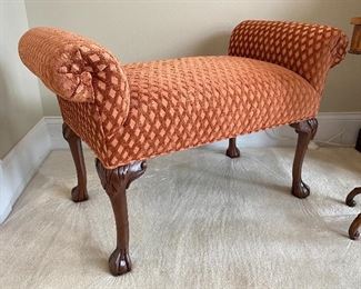 UPHOLSTERED SETTEE