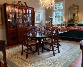 THE DINING ROOM