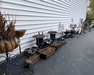 OUTSIDE THE GARAGE - GARDEN STUFF