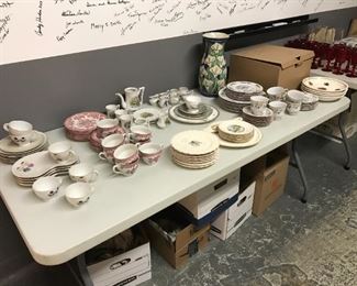 Fine china and dinnerware