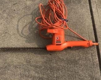 Black and Decker Shrub and Hedge Trimmer