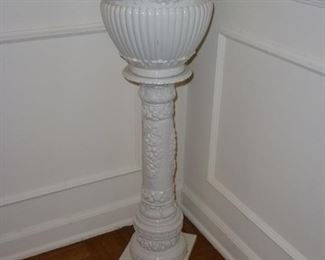 Ceramic plantar and pedestal