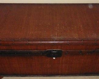 Wicker like large blanket chest