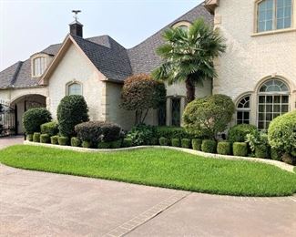 The circle drive will be used for loading only please----not parking.