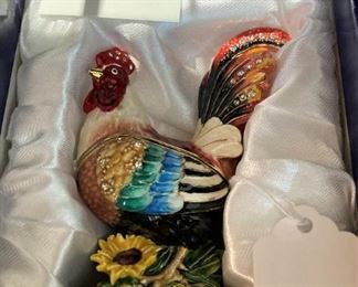 Inlaid jeweled rooster