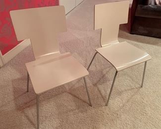 72. Pair of Wen's Phoenix Side Chairs (17" x 18" x 33")