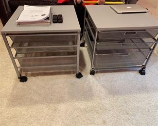 75. Elfa 3 Tray Organizing Table (22" x 21" x 20")