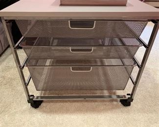 75. Elfa 3 Tray Organizing Table (22" x 21" x 20")