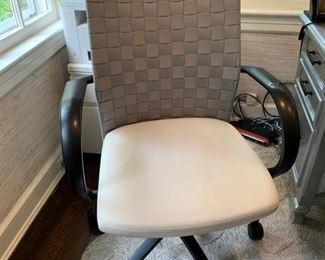 115. Davis Office Chair (26" x 21" x 42")