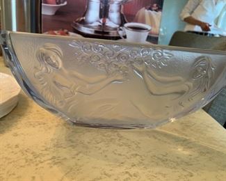 190. Lalique-Style Bowl (11" x 9" x 4")