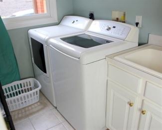 Kenmore Series 700 HE Washer & Dryer
