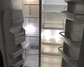 Kenmore refrigerator, Interior