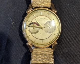 vintage Jaeger-LeCoultre Futurematic gold watch
