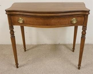 1001	GAME TABLE W/DRAWER & REEDED LEGS
