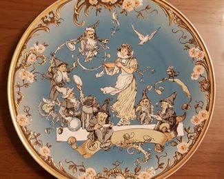Villeroy & Boch Snow White & The Seven Dwarfs  Collectors Plate Made in Germany Limited Edition
