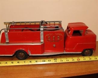 Metal firetruck
