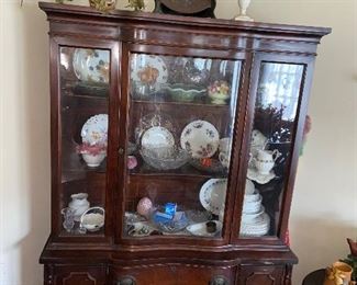 China cabinet $195