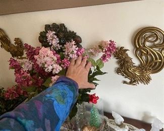 Plastic flowers (cheap!)
Wall chickens $45pr