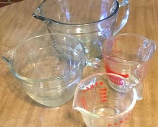GLASS MEASURING CUPS/BOWLS