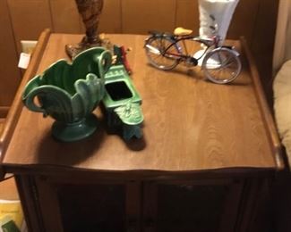 LARGE AMBER GLASS FRONT END TABLE, MCCOY PLANTER, VINTAGE VASES, BICYCLE MINIATURE