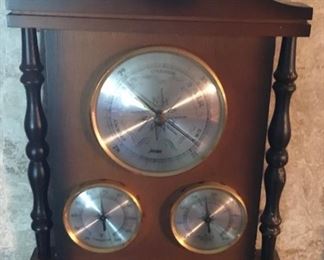 VINTAGE WEATHER CENTER